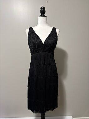 Mariposa Sleeveless V-Neck Tiered Flapper Style Cocktail Dress